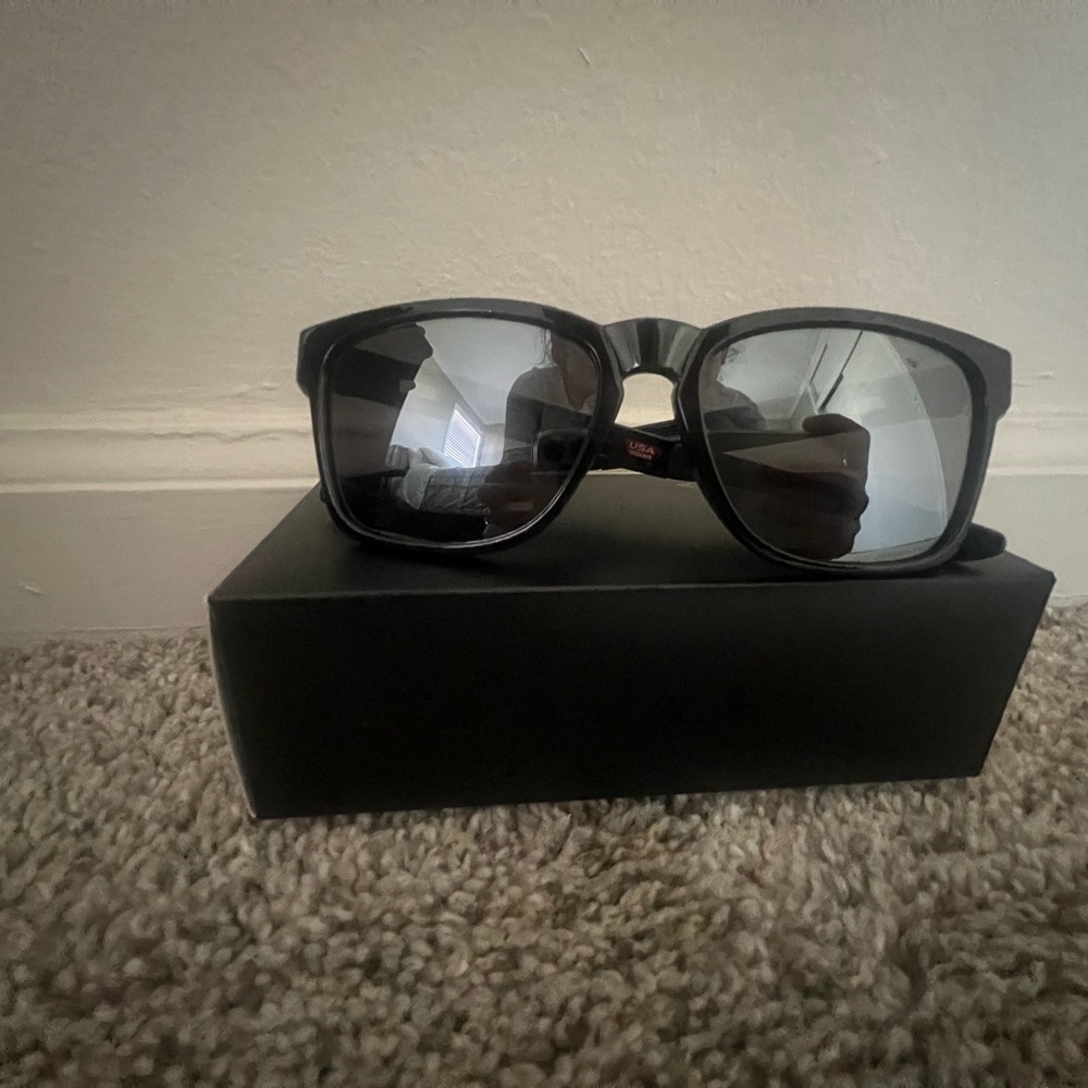 Oakley sunglasses